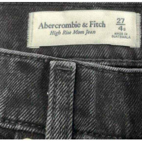 Abercrombie & Fitch High Rise Mom Jean Black Size 27 / 4S Frayed Hems Distressed - Picture 4 of 6